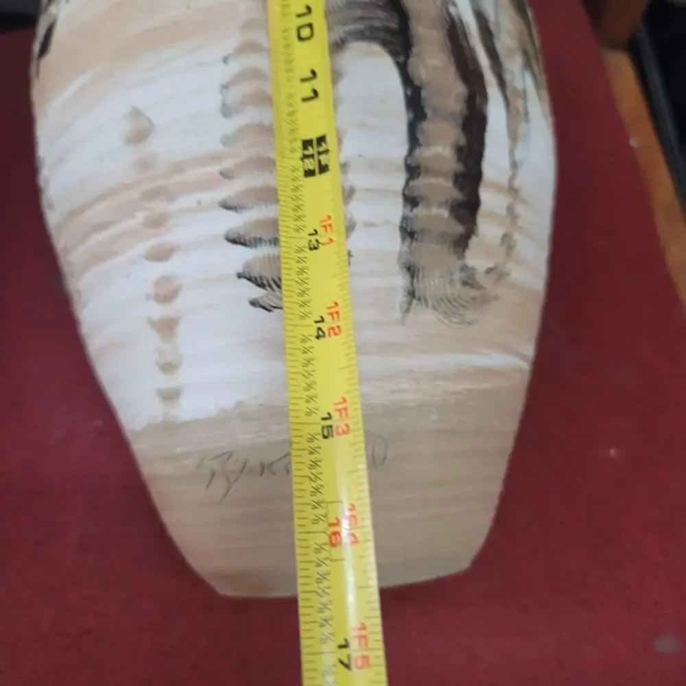 Art Pottery 16.5